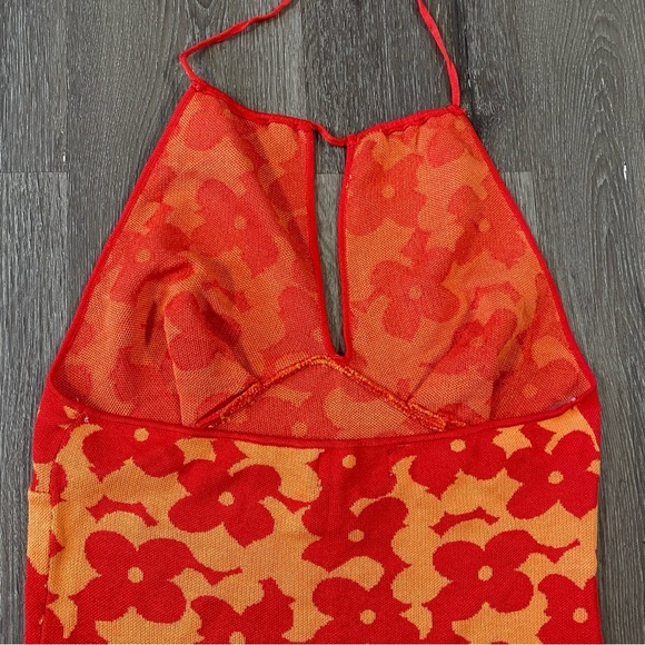 Madden NYC Size XLarge Womens Halter Top Red Floral Blouse Sleeveless Open Back - Picture 6 of 7